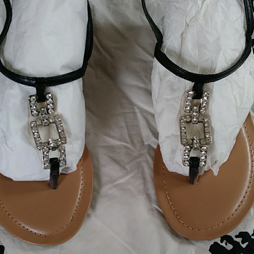 Sandals - Picture 2 of 5